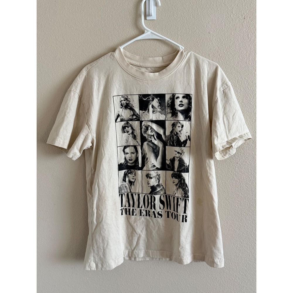 Taylor Swift The Eras Tour 2023-2024 Concert T-Shirt Beige Graphic Tee Medium